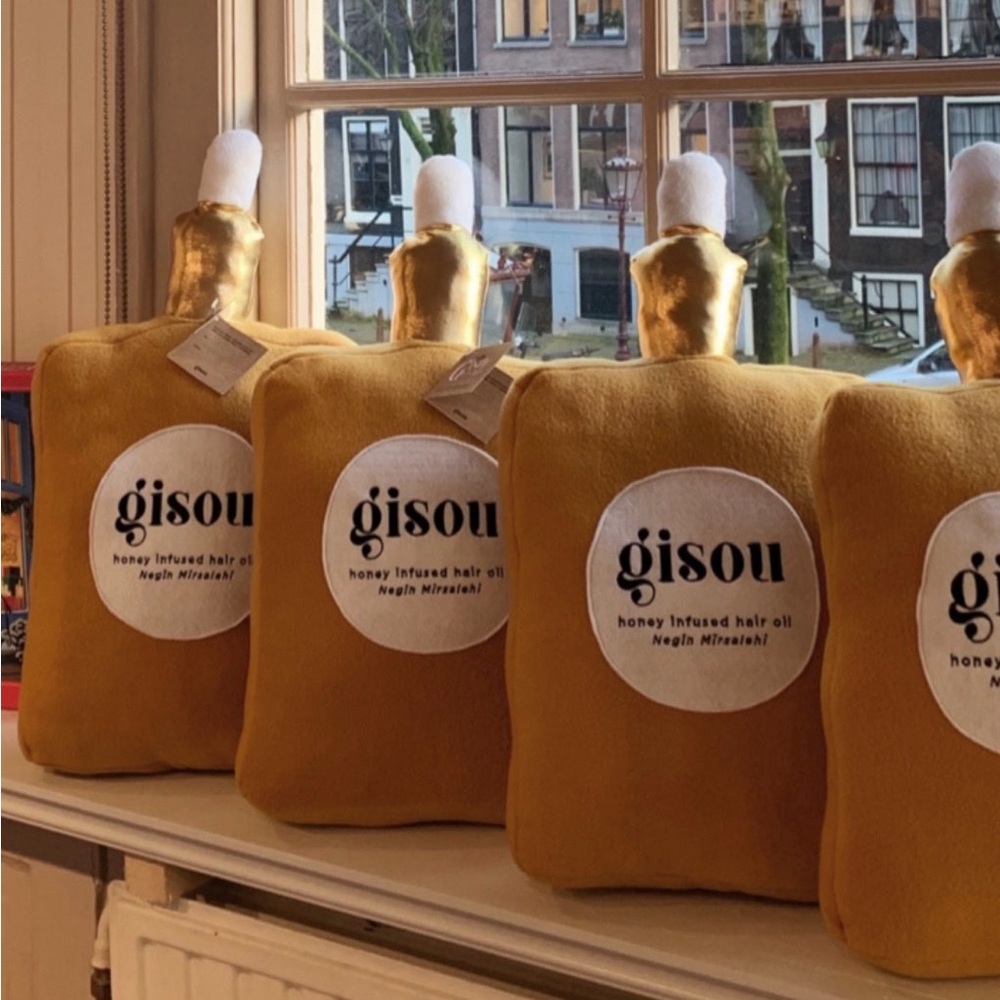 Limited edition 2019 Gisou hair oil stuffed item